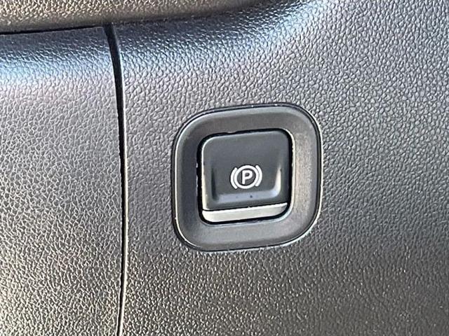 2025 GMC Sierra 1500 2WD Regular Cab Long Box Pro