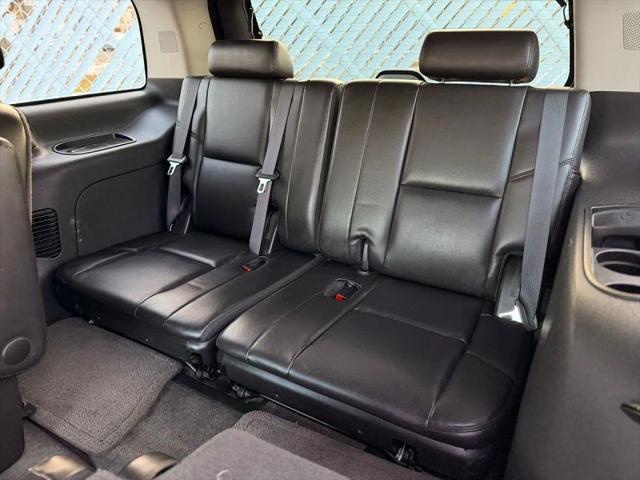 2010 Cadillac Escalade Standard