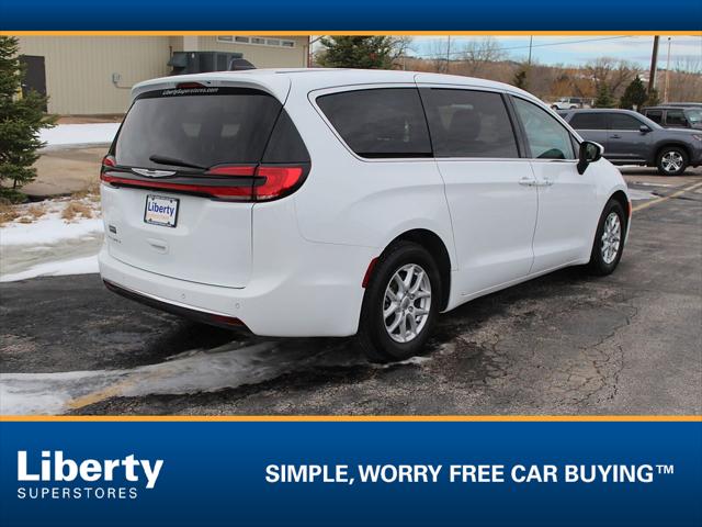 2023 Chrysler Pacifica Touring L
