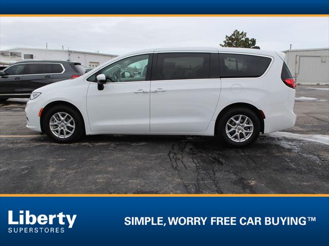 2023 Chrysler Pacifica Touring L