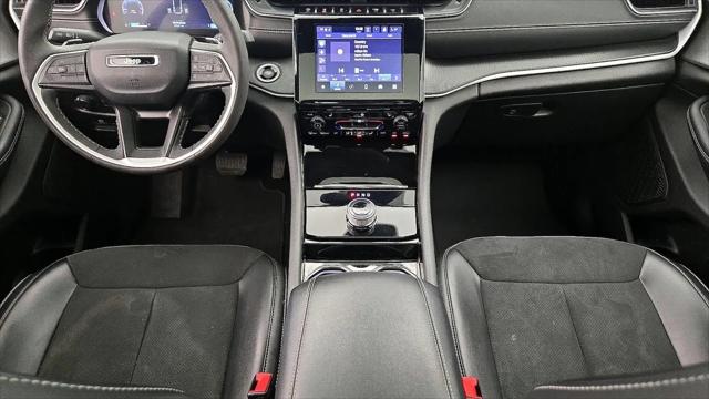 2023 Jeep Grand Cherokee L Altitude 4x4