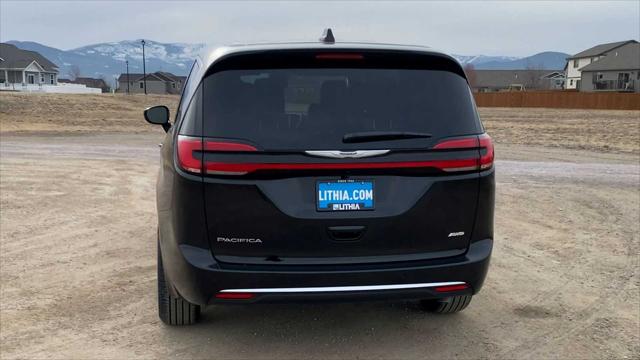 2026 Chrysler Pacifica Select AWD