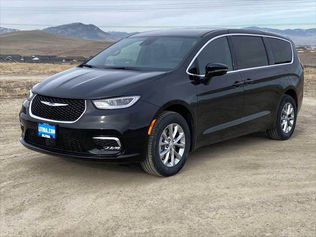 2026 Chrysler Pacifica Select AWD