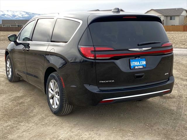 2026 Chrysler Pacifica Select AWD