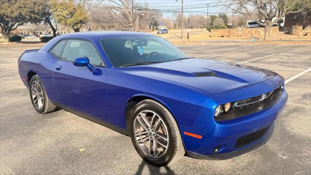 2019 Dodge Challenger SXT AWD