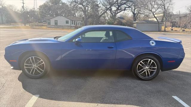 2019 Dodge Challenger SXT AWD