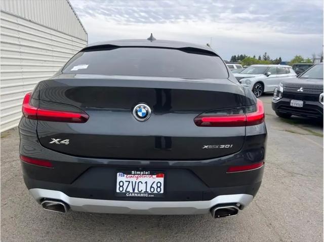 2022 BMW X4 xDrive30i