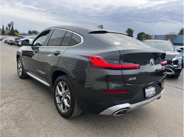 2022 BMW X4 xDrive30i