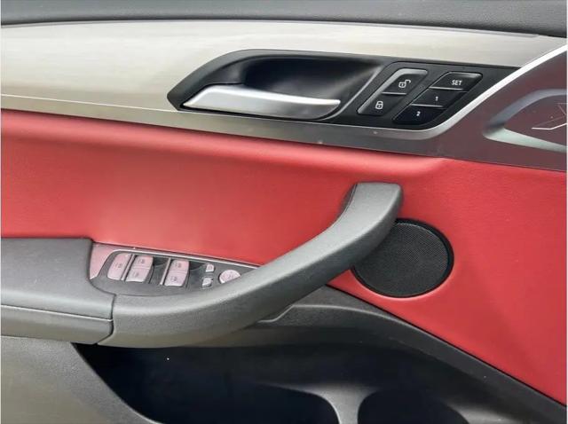 2022 BMW X4 xDrive30i