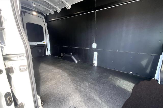 2026 Ford Transit Cargo Van T-350 148 EL Hi Rf 9500 GVWR RWD