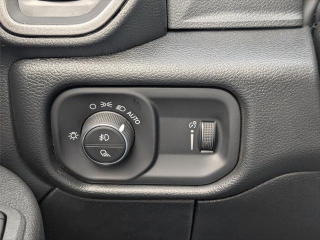 2026 Ram 3500 Tradesman Crew Cab 4x4 64 Box