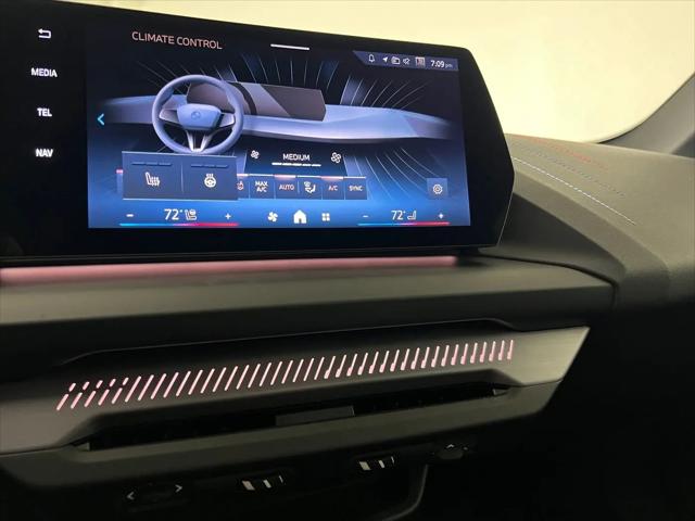 2025 BMW Coupe xDrive