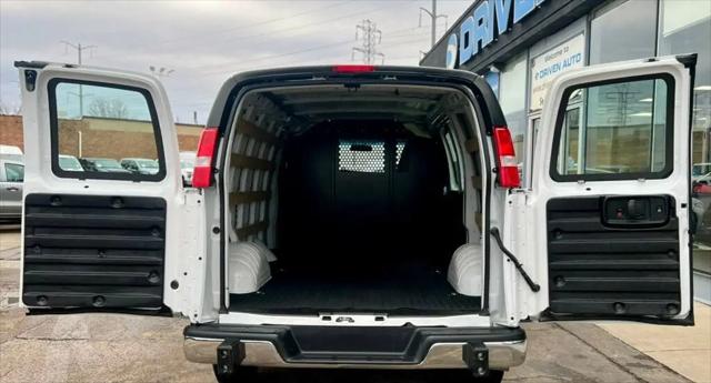 2024 GMC Savana Cargo RWD 2500 Regular Wheelbase Work Van