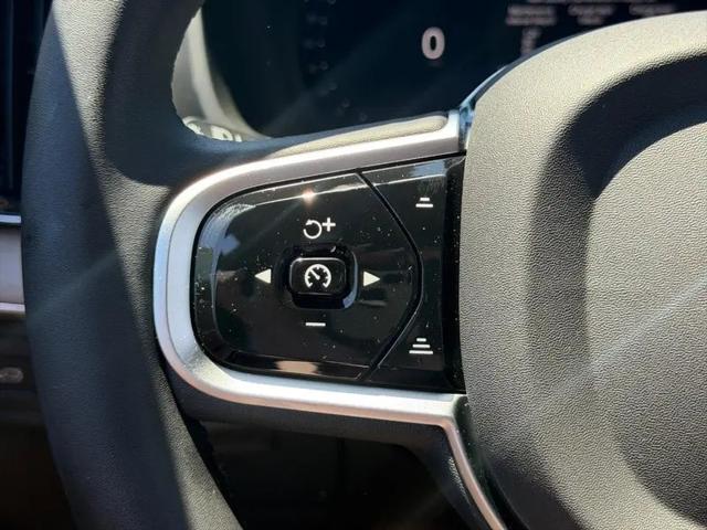 2026 Volvo XC90 Plus, B6 AWD Gas (mild hybrid), Gasoline, Bright, 7 Seats