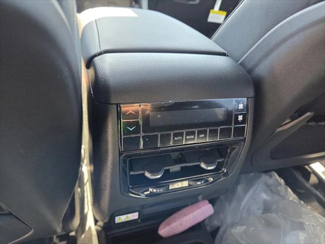 2026 Jeep Grand Cherokee L Altitude 4x2