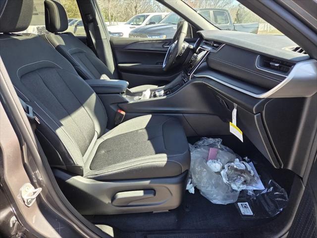 2026 Jeep Grand Cherokee L Altitude 4x2