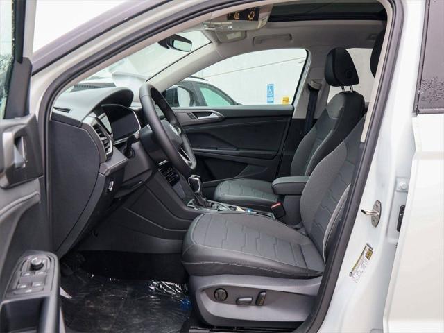 2026 Volkswagen Taos SE Black