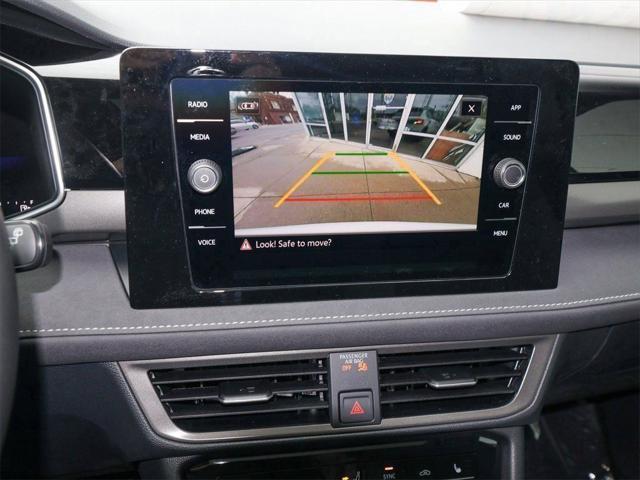 2026 Volkswagen Taos SE Black