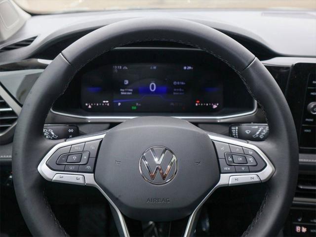 2026 Volkswagen Taos SE Black
