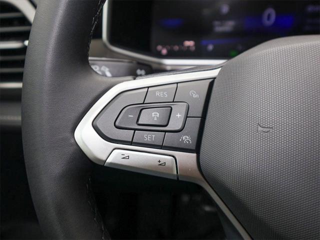 2026 Volkswagen Taos SE Black