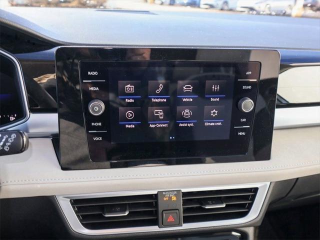 2026 Volkswagen Taos SE
