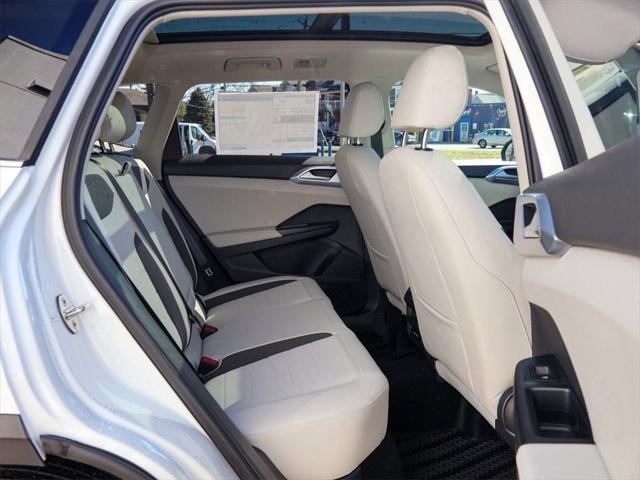 2026 Volkswagen Taos SE