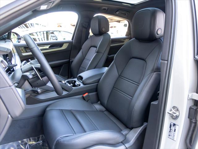 2026 Porsche Cayenne Unknown