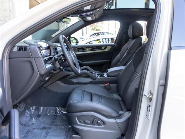 2026 Porsche Cayenne Unknown