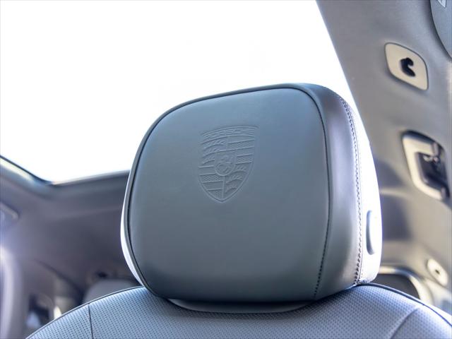 2026 Porsche Cayenne Unknown