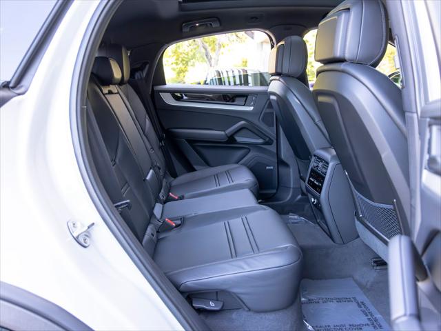 2026 Porsche Cayenne Unknown