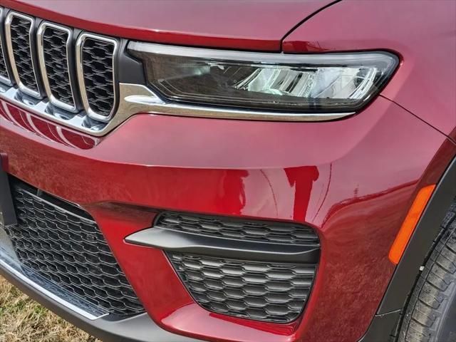 2026 Jeep Grand Cherokee Altitude 4x4