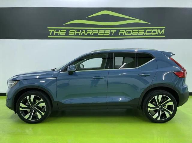 2024 Volvo XC40 B5 Ultimate Bright Theme