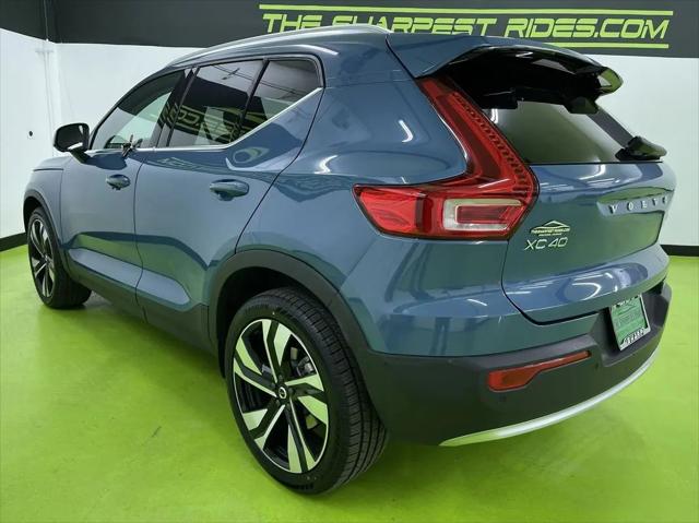 2024 Volvo XC40 B5 Ultimate Bright Theme