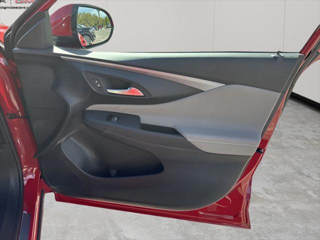 2026 Buick NV Avenir FWD