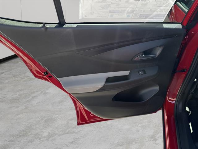 2026 Buick NV Avenir FWD