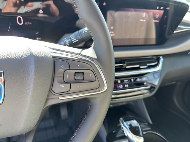 2026 Buick NV Avenir FWD