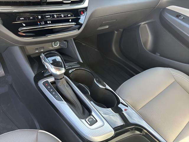 2026 Buick NV Avenir FWD