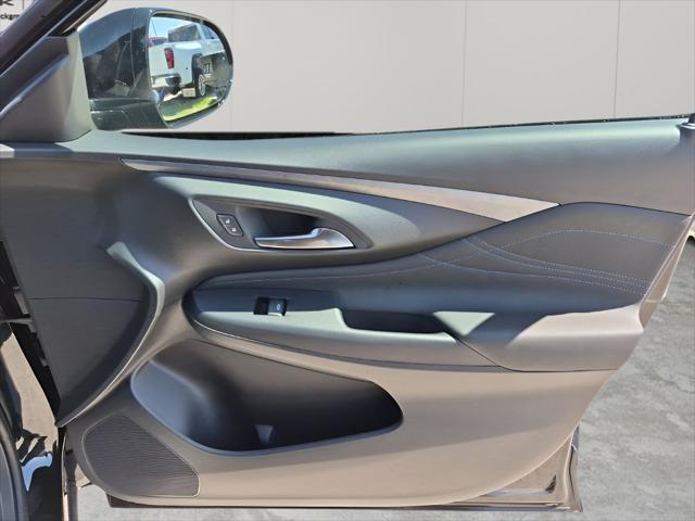 2026 Buick NV Sport Touring FWD