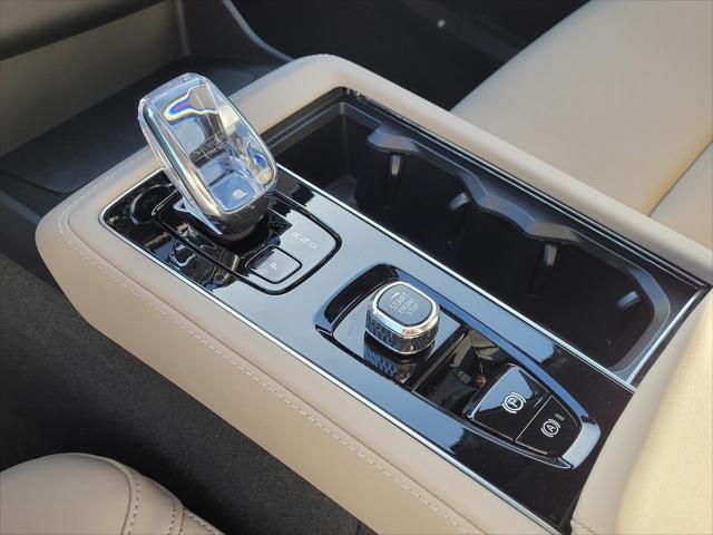 2026 Volvo XC90 Plug-In Hybrid Plus, T8 AWD, Electric/Gasoline, Bright, 7 Seats