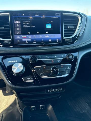 2021 Chrysler Pacifica Touring L AWD