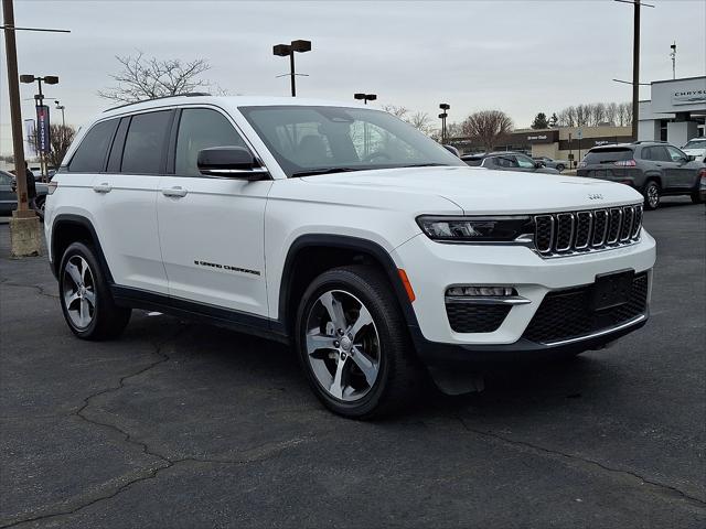 2023 Jeep Grand Cherokee Limited 4x4 2023 Jeep Grand Cherokee Limited 4x4