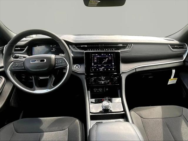 2026 Jeep Grand Cherokee L Altitude 4x4