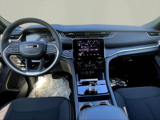 2026 Jeep Grand Cherokee L Altitude 4x4
