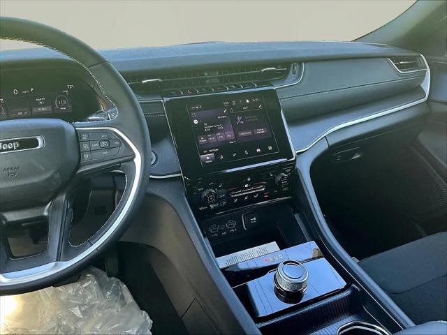 2026 Jeep Grand Cherokee L Altitude 4x4