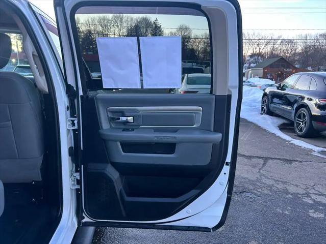 2017 Ram 1500 Big Horn Crew Cab 4x4 5'7" Box