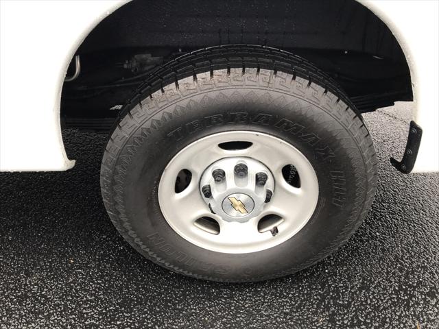 2023 Chevrolet Express Passenger RWD 3500 Extended Wheelbase LS