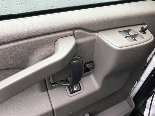 2023 Chevrolet Express Passenger RWD 3500 Extended Wheelbase LS
