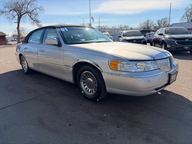 2001 Lincoln Town Car Cartier