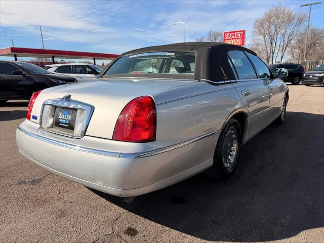 2001 Lincoln Town Car Cartier