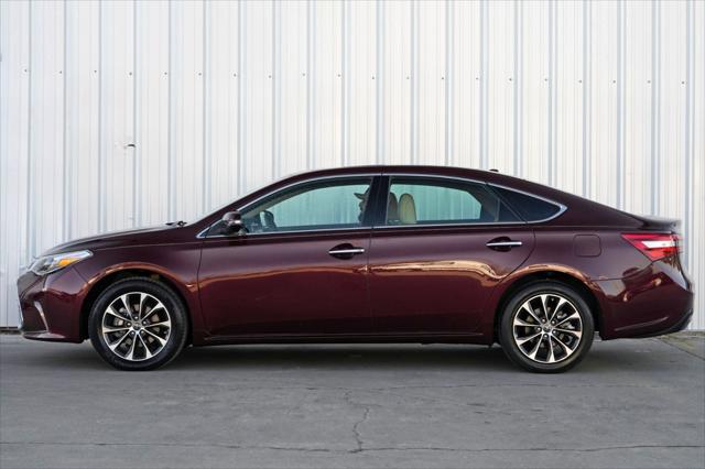 2018 Toyota Avalon Hybrid XLE Premium